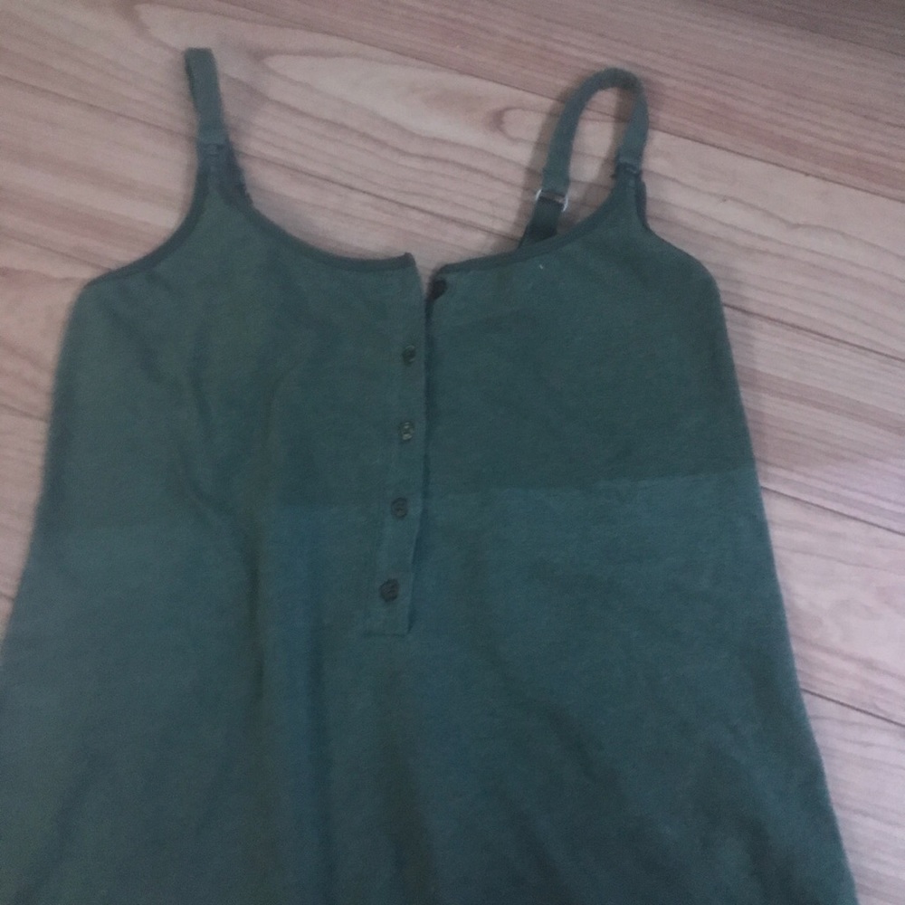 Green Button Tank - Picture 2 of 4